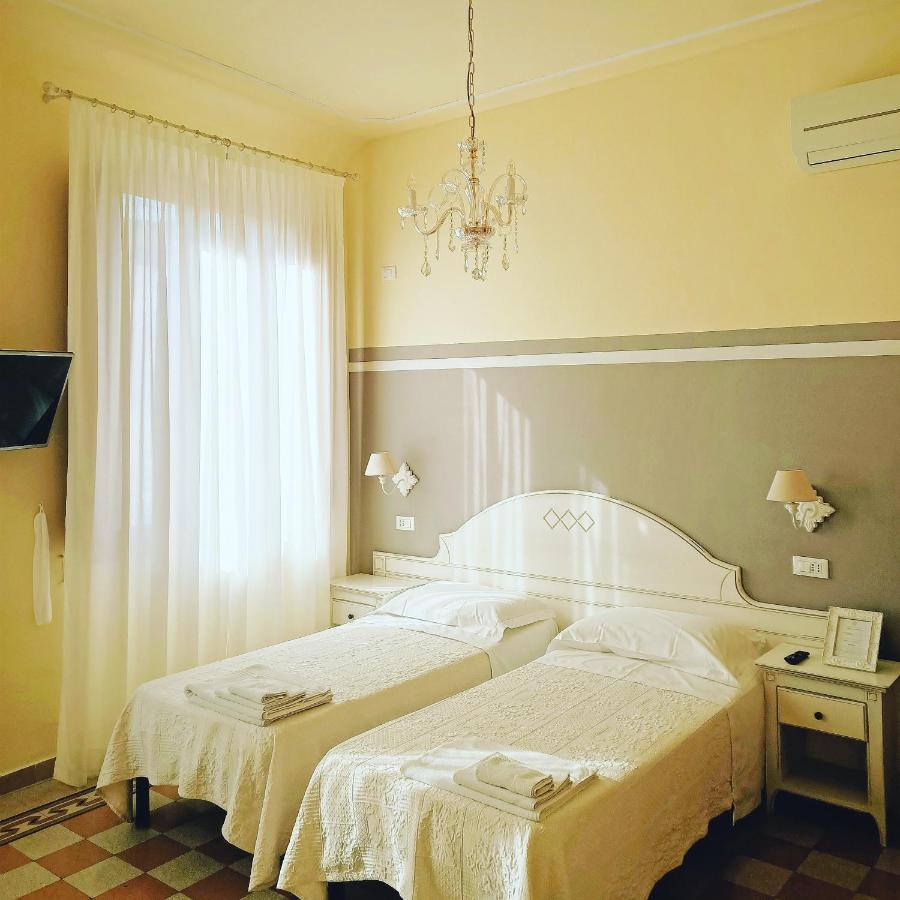 Guest House Domo Florenzia Extérieur photo