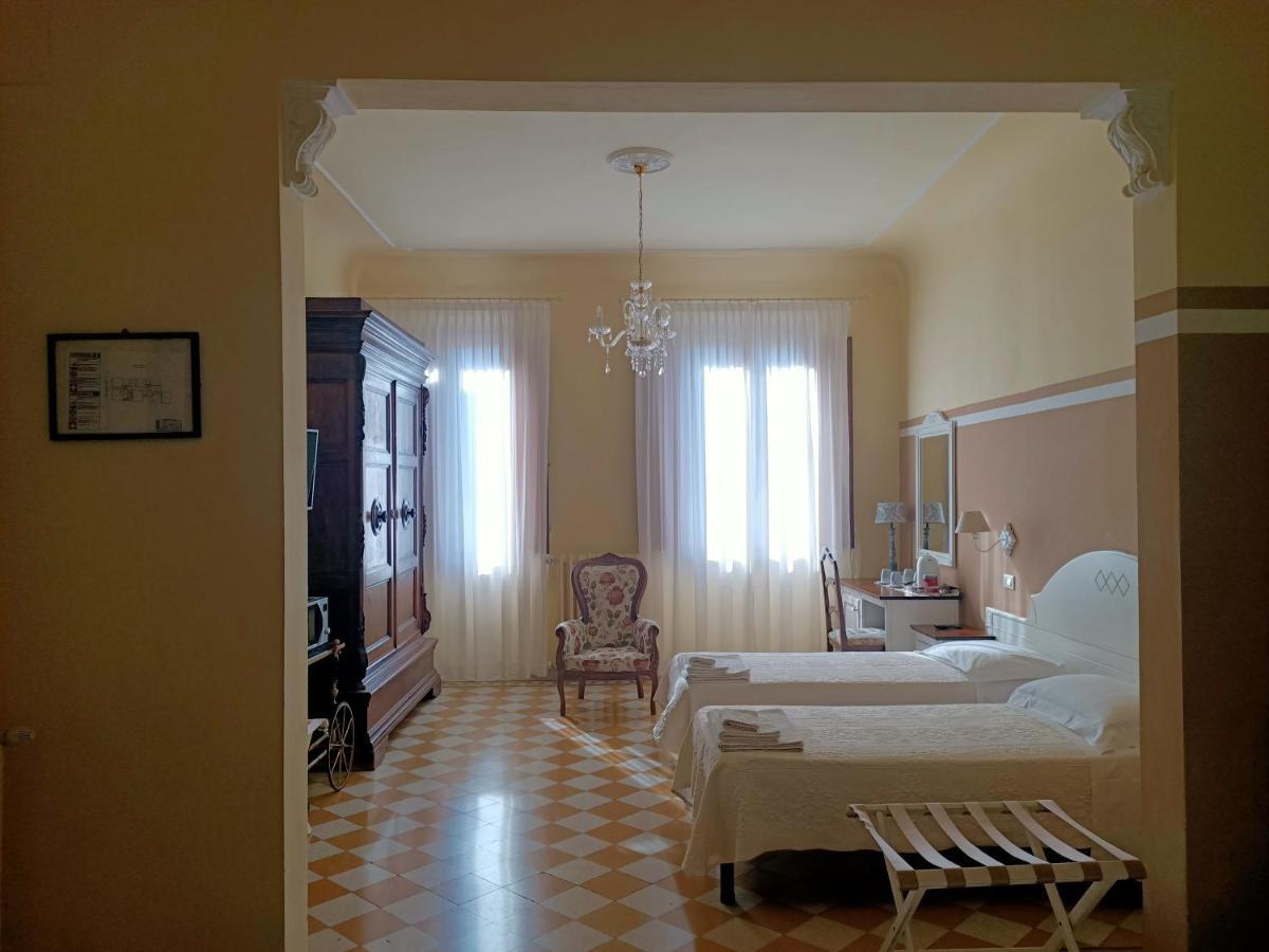 Guest House Domo Florenzia Extérieur photo