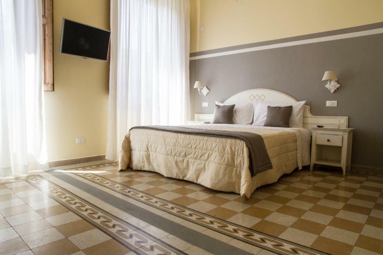 Guest House Domo Florenzia Extérieur photo