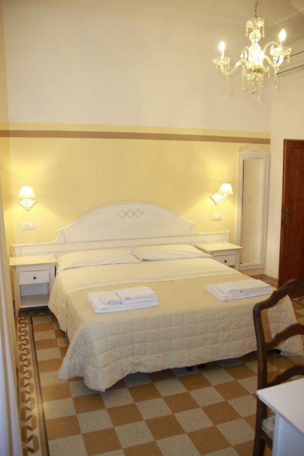 Guest House Domo Florenzia Extérieur photo